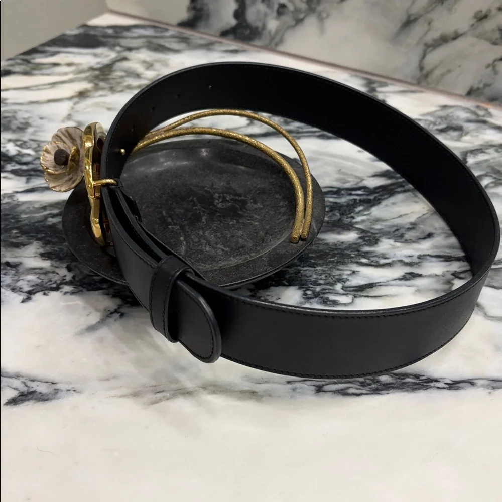 GUCCI GG Marmont Wide Belt. Black Leather. Polished Large Gold Buckle. SZ 70. - Picture 3 of 7